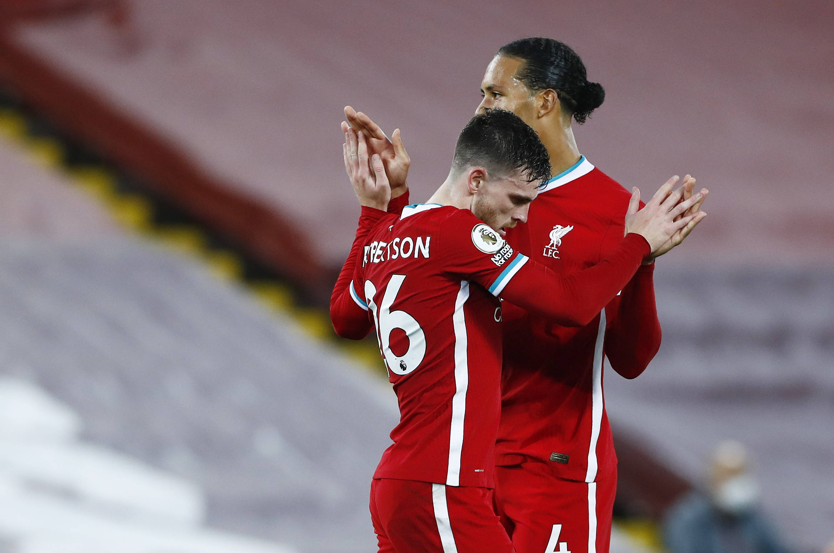 员对足球技 员对足球技