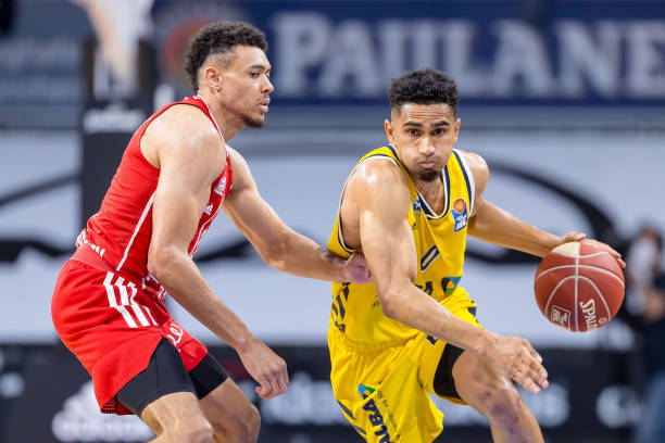 封堵传球路 封堵传球路