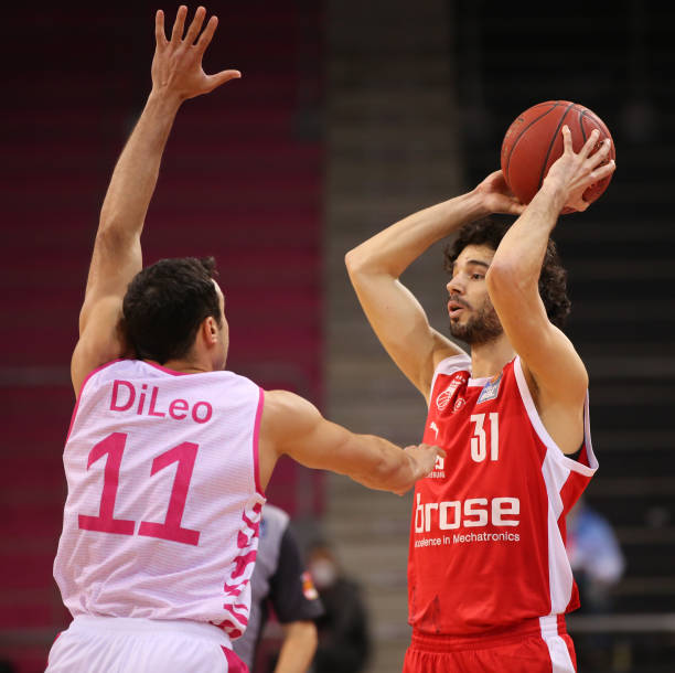 的指挥官 的指挥官