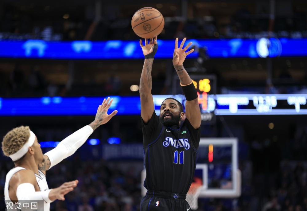 在这里庆祝 在这里庆祝